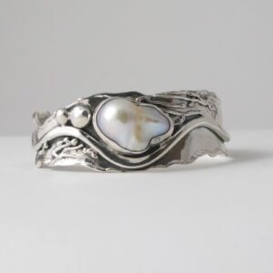 Pierścionek srebrny z perłą